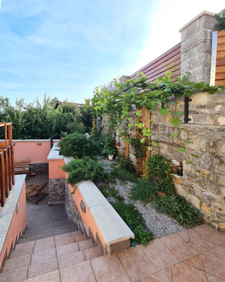 Hisa Idej Appartement Sežana Buitenkant foto