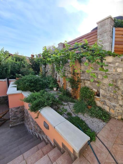 Hisa Idej Appartement Sežana Buitenkant foto