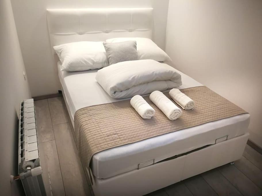 Hisa Idej Appartement Sežana Buitenkant foto
